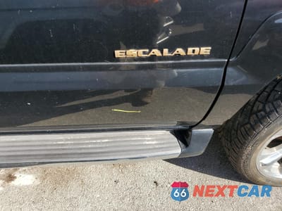 Zdjęcie 13 z 14 samochodu: 2002 CADILLAC ESCALADE LUXURY VIN:1GYEK63N92R112962 - miniatura