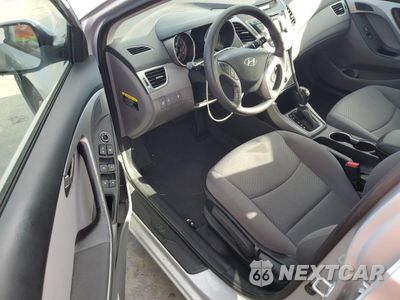 Zdjęcie 8 z 13 samochodu: 2016 HYUNDAI ELANTRA SE VIN:KMHDH4AE3GU475166 - miniatura