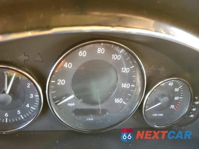 Zdjęcie 9 z 14 samochodu: 2008 MERCEDES-BENZ CLS 550 VIN:WDDDJ72X88A118553 - miniatura