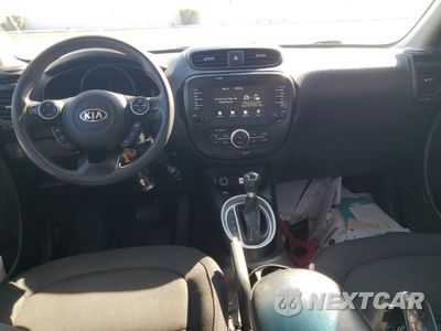 Zdjęcie 8 z 13 samochodu: 2019 KIA SOUL + VIN:KNDJP3A5XK7009780 - miniatura