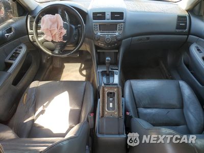 Zdjęcie 8 z 12 samochodu: 2006 HONDA ACCORD EX VIN:1HGCM56846A083433 - miniatura