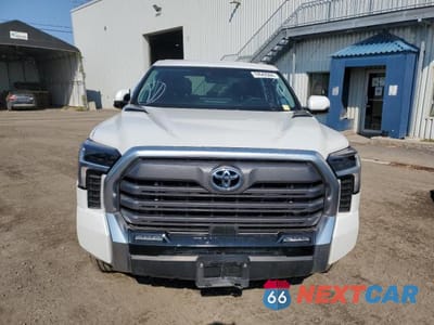 Piąte zdjęcie samochodu w środku: 2023 TOYOTA TUNDRA CREWMAX LIMITED VIN:5TFJC5EC6PX003594 - miniatura