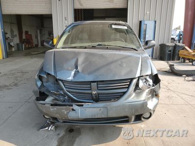 Piąte zdjęcie samochodu w środku: 2006 DODGE GRAND CARAVAN SXT VIN:2D4GP44LX6R792858 - miniatura