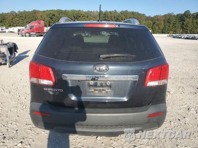Zdjęcie 6 z 16 samochodu: 2013 KIA SORENTO LX VIN:5XYKT3A60DG371759 - miniatura