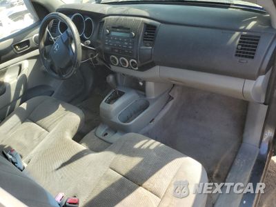 Zdjęcie 8 z 14 samochodu: 2011 TOYOTA TACOMA VIN:5TFNX4CNXBX003739 - miniatura
