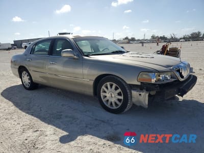 Zdjęcie 7 z 24 samochodu: 2009 LINCOLN TOWN CAR SIGNATURE LIMITED VIN:2LNHM82V29X602293 - miniatura