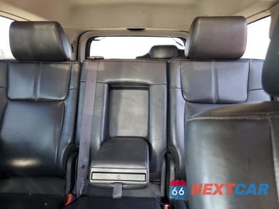 Zdjęcie 10 z 16 samochodu: 2008 JEEP COMMANDER LIMITED VIN:1J8HG58N08C187528 - miniatura