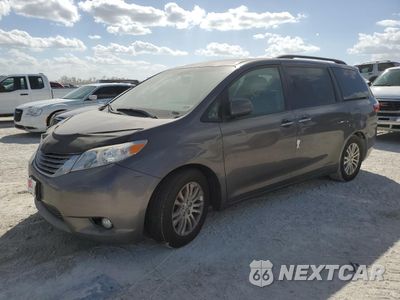 2016 TOYOTA SIENNA XLE 5TDYK3DC2GS696015 - główne zdjęcie licytacji z USA - miniatura