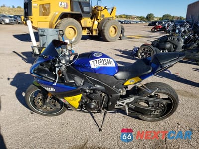 Trzecie zdjęcie samochodu z tyłu: 2011 YAMAHA YZFR1 VIN:JYARN23E7BA009816 - miniatura