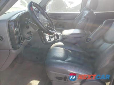 Zdjęcie 7 z 13 samochodu: 2004 GMC YUKON DENALI VIN:1GKEK63U64J230180 - miniatura
