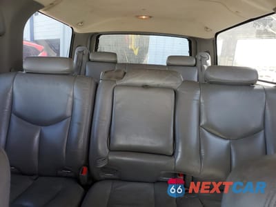 Zdjęcie 10 z 13 samochodu: 2003 CHEVROLET SUBURBAN C1500 VIN:3GNEC16Z33G151012 - miniatura