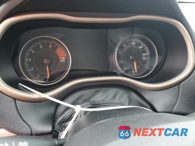 Zdjęcie 9 z 14 samochodu: 2017 JEEP CHEROKEE LIMITED VIN:1C4PJMDS0HW505530 - miniatura