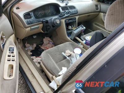 Zdjęcie 8 z 12 samochodu: 1994 HONDA ACCORD LX VIN:1HGCE1728RA010361 - miniatura