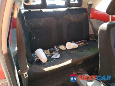 Zdjęcie 10 z 12 samochodu: 1999 VOLKSWAGEN NEW BEETLE GLS VIN:3VWCA21C7XM436072 - miniatura