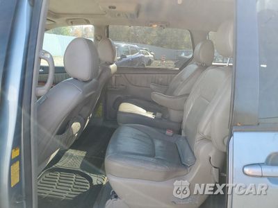 Zdjęcie 11 z 13 samochodu: 2010 TOYOTA SIENNA XLE VIN:5TDYK4CC9AS308423 - miniatura