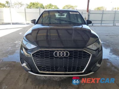 Piąte zdjęcie samochodu w środku: 2022 AUDI A3 PREMIUM VIN:WAUAUDGY8NA056178 - miniatura