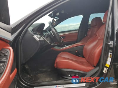 Zdjęcie 7 z 12 samochodu: 2013 BMW M5 VIN:WBSFV9C52DD097006 - miniatura