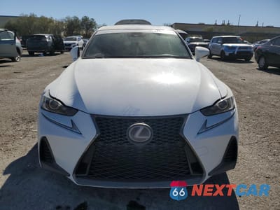 Piąte zdjęcie samochodu w środku: 2017 LEXUS IS 200T VIN:JTHBA1D28H5047054 - miniatura