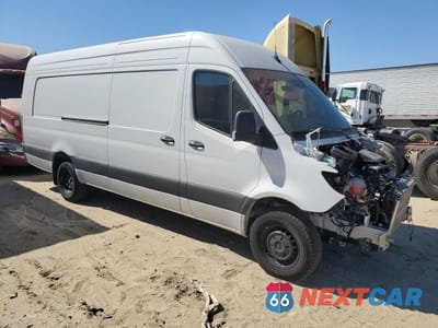 Czwarte zdjęcie samochodu z boku: 2024 MERCEDES-BENZ SPRINTER 3500 VIN:W1Y5NDHY9RT173953 - miniatura