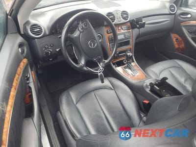 Zdjęcie 8 z 12 samochodu: 2004 MERCEDES-BENZ CLK 500 VIN:WDBTJ75J34F087818 - miniatura