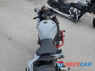 Zdjęcie 6 z 10 samochodu: 2023 SUZUKI GSX-R750 VIN:JS1GR7MAXP7100831 - miniatura