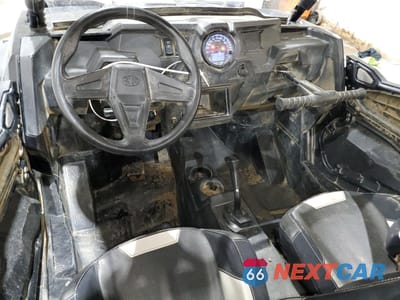 Zdjęcie 8 z 14 samochodu: 2017 POLARIS RZR S 900 EPS VIN:4XAVBE872HB680215 - miniatura