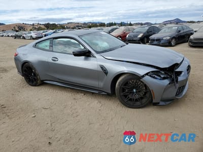 Czwarte zdjęcie samochodu z boku: 2022 BMW M4 COMPETITION VIN:WBS33AZ08NCK23835 - miniatura