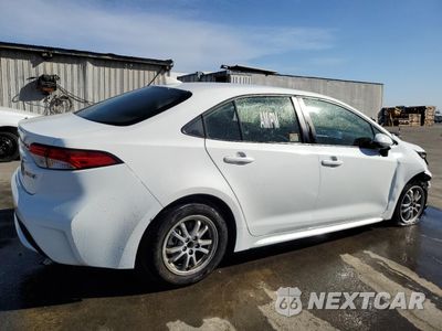 Trzecie zdjęcie samochodu z tyłu: 2022 TOYOTA COROLLA LE VIN:JTDEAMDE5N3001120 - miniatura