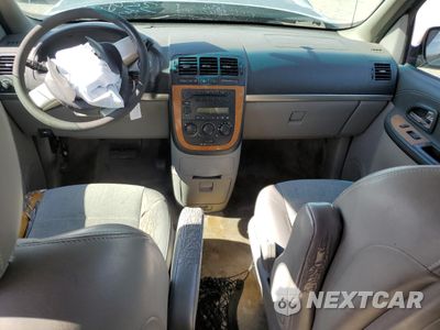 Zdjęcie 8 z 13 samochodu: 2005 SATURN RELAY 2 VIN:5GZDV03L85D307374 - miniatura