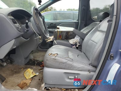 Zdjęcie 7 z 14 samochodu: 2000 TOYOTA SIENNA LE VIN:4T3ZF13C5YU236118 - miniatura