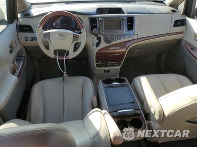 Zdjęcie 8 z 13 samochodu: 2012 TOYOTA SIENNA XLE VIN:5TDYK3DC4CS195489 - miniatura