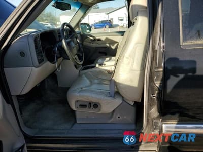 Zdjęcie 7 z 12 samochodu: 2002 GMC YUKON XL K1500 VIN:1GKFK16Z42J161291 - miniatura