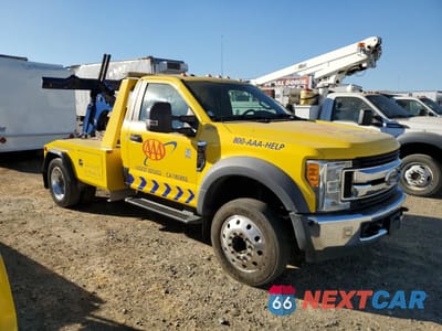 Czwarte zdjęcie samochodu z boku: 2017 FORD F450 SUPER DUTY VIN:1FDUF4GY1HEB70932 - miniatura