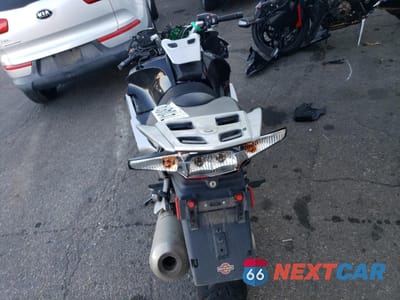 Czwarte zdjęcie samochodu z boku: 2009 BMW R1200 RT VIN:WB10388089ZT14222 - miniatura