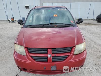 Piąte zdjęcie samochodu w środku: 2005 DODGE GRAND CARAVAN SXT VIN:2D8GP44L85R142309 - miniatura
