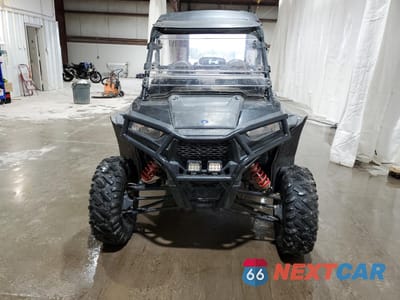 Piąte zdjęcie samochodu w środku: 2017 POLARIS RZR S 900 EPS VIN:4XAVBE872HB680215 - miniatura
