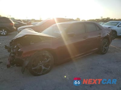 2021 CHRYSLER 300 S 2C3CCABT1MH566854 - główne zdjęcie licytacji z USA - miniatura