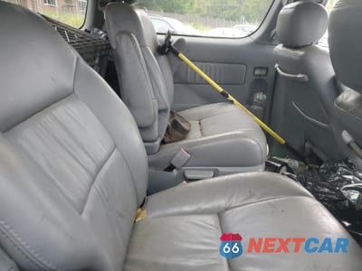 Zdjęcie 11 z 14 samochodu: 2000 TOYOTA SIENNA LE VIN:4T3ZF13C5YU236118 - miniatura