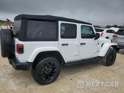 Trzecie zdjęcie samochodu z tyłu: 2021 JEEP WRANGLER UNLIMITED SAHARA 4XE VIN:1C4JJXP61MW686282 - miniatura