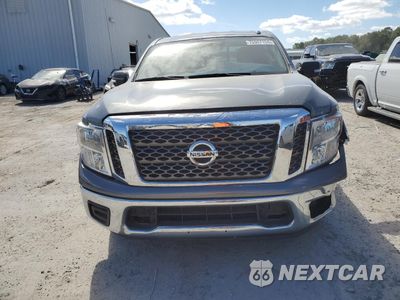 Piąte zdjęcie samochodu w środku: 2018 NISSAN TITAN S VIN:1N6AA1EK0JN539270 - miniatura