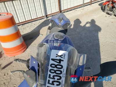 Piąte zdjęcie samochodu w środku: 2024 BMW S 1000 RR VIN:WB10E6309R6J22010 - miniatura