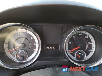 Zdjęcie 9 z 13 samochodu: 2013 DODGE GRAND CARAVAN SXT VIN:2C4RDGCG1DR790692 - miniatura
