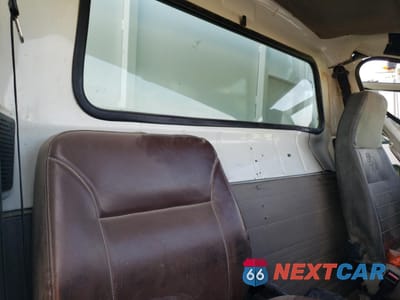 Zdjęcie 6 z 10 samochodu: 2000 INTERNATIONAL 4000 4900 VIN:1HTSHAAR4YH245386 - miniatura