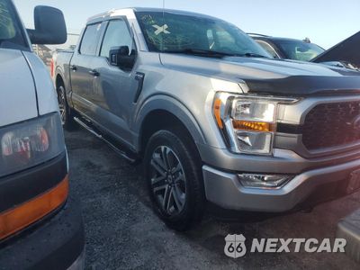 Czwarte zdjęcie samochodu z boku: 2021 FORD F150 SUPERCREW VIN:1FTEW1EP8MFA82143 - miniatura