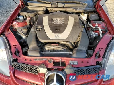 Zdjęcie 11 z 13 samochodu: 2011 MERCEDES-BENZ SLK 300 VIN:WDBWK5EA0BF238447 - miniatura