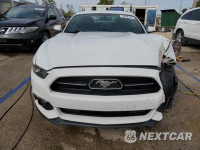Piąte zdjęcie samochodu w środku: 2015 FORD MUSTANG VIN:1FA6P8TH4F5374781 - miniatura