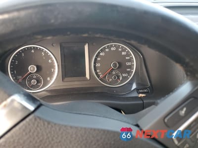 Zdjęcie 9 z 12 samochodu: 2011 VOLKSWAGEN TIGUAN S VIN:WVGBV7AX4BW514914 - miniatura