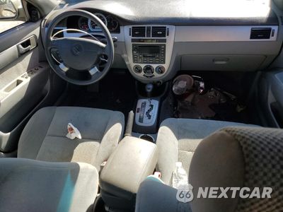 Zdjęcie 8 z 13 samochodu: 2005 SUZUKI FORENZA S VIN:KL5JD56Z95K094540 - miniatura