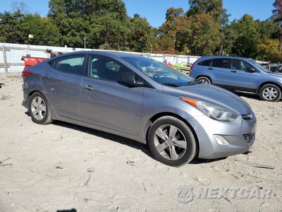 Czwarte zdjęcie samochodu z boku: 2012 HYUNDAI ELANTRA GLS VIN:KMHDH4AE7CU190593 - miniatura