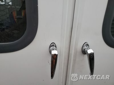 Zdjęcie 6 z 10 samochodu: 2014 FORD ECONOLINE E450 SUPER DUTY CUTAWAY VAN VIN:1FDFE4FS1EDA52292 - miniatura